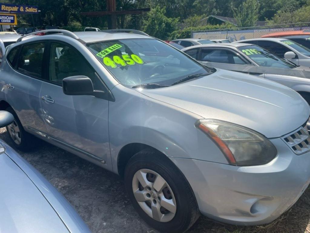 2015 Nissan Rogue Select S's photo